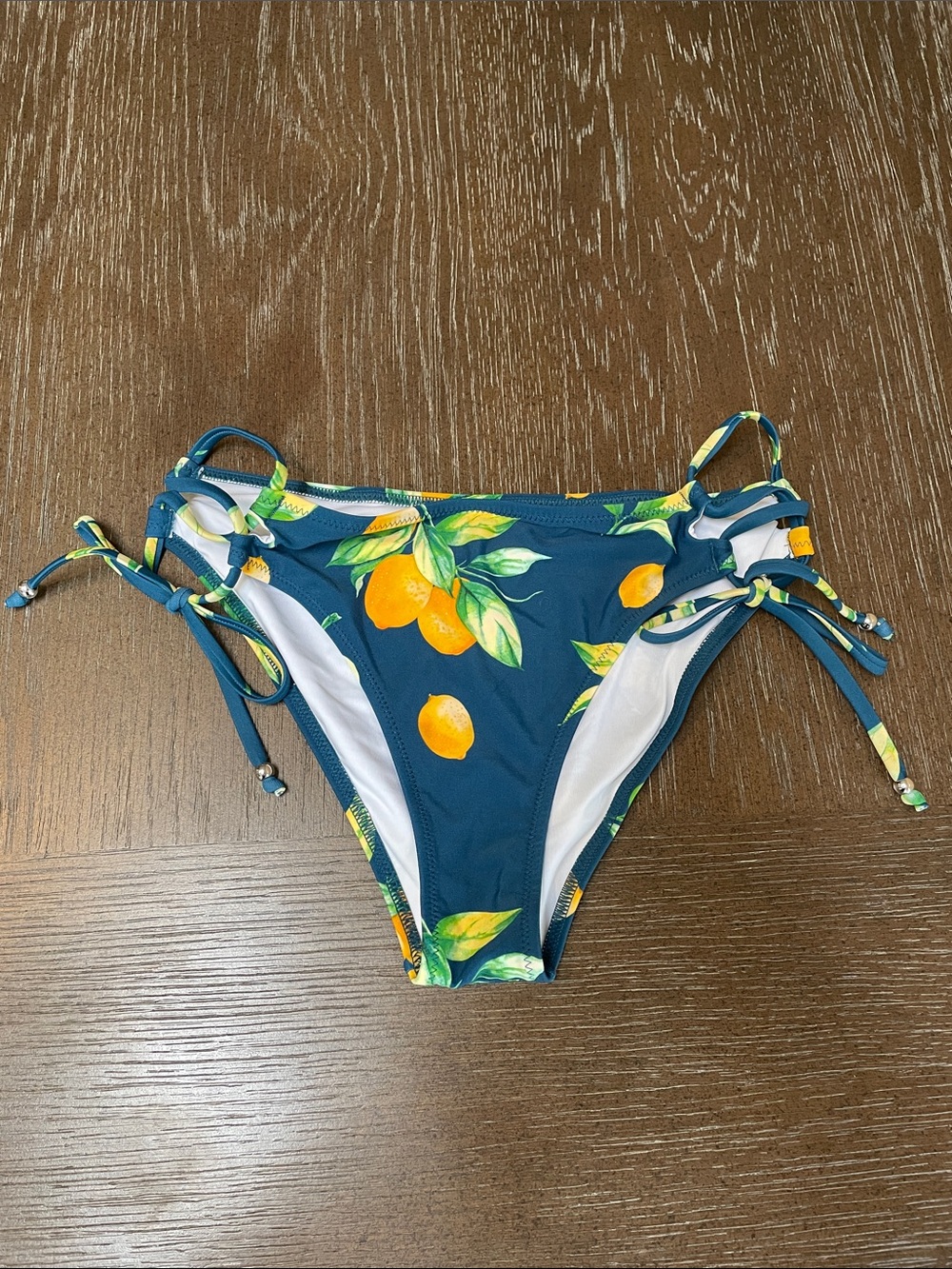 ☀️🎉☀️Brand New!☀️Cupshe Navy Blue & Yellow Lemon Print Juniors Swim Bottoms☀️🎉